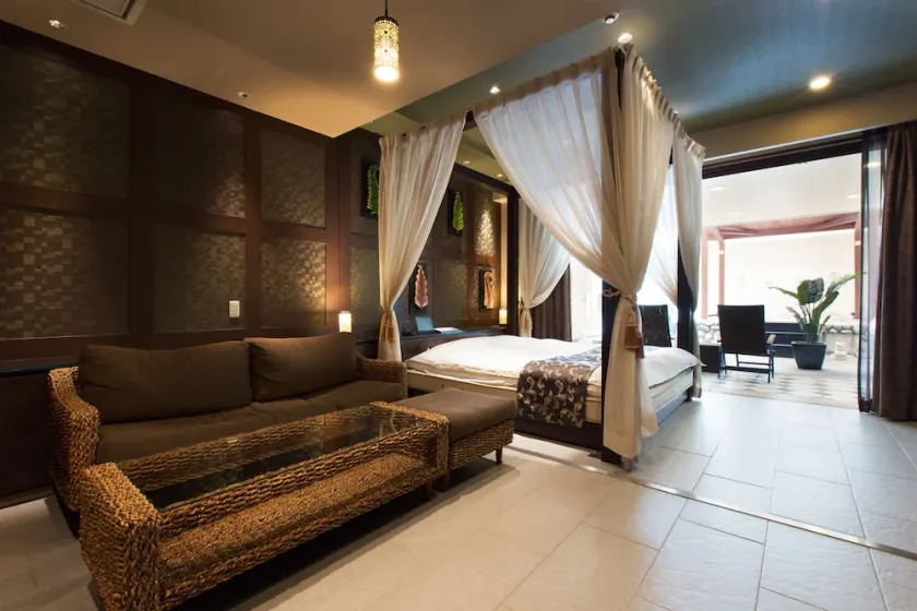 Hotel Atlantis - Image 1