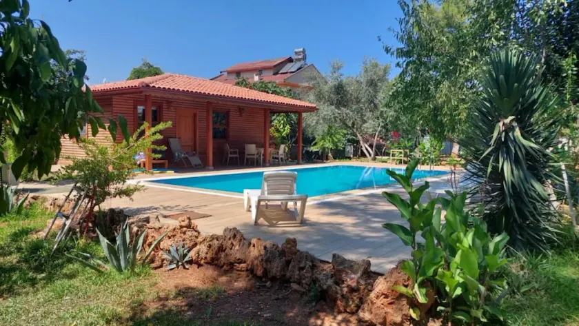 Lovely Summer House With Shared Pool in Kepez - Image 1