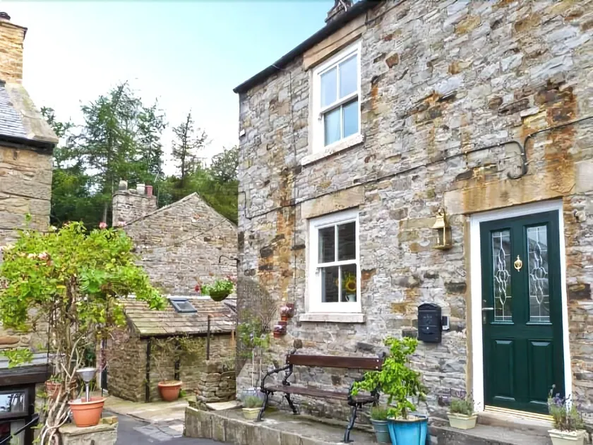 Owl Cottage - Image 1