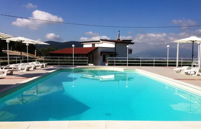 Casa Vacanze Uliveto - Image 1