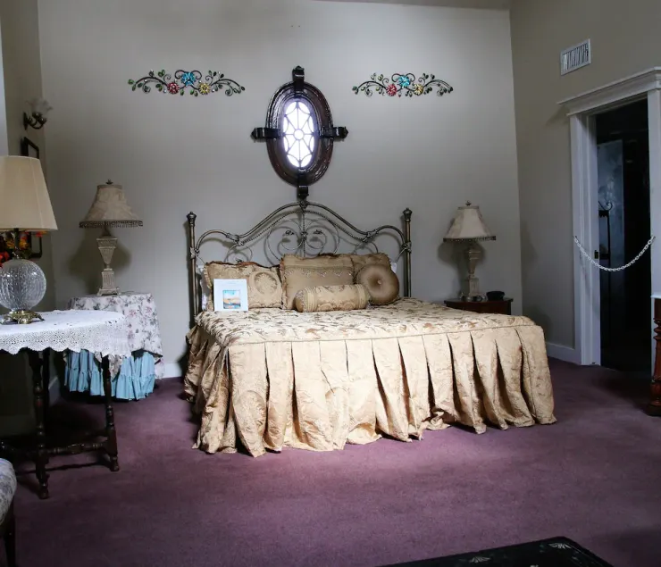 The Palm Hotel - Image 1
