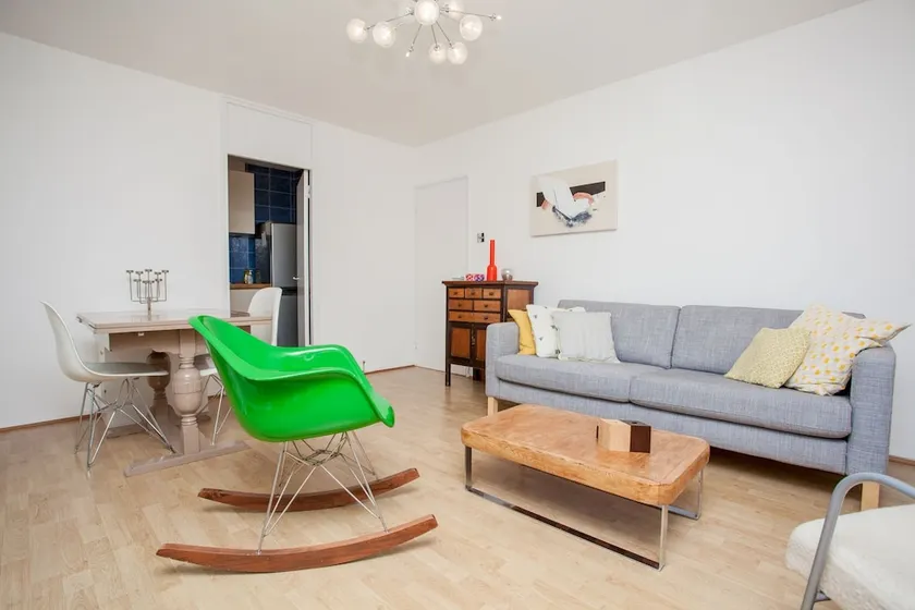 2BD Apartment in Bermondsey with Amazing Views - Image 1