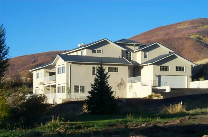 Hummingbird Springs Luxury Home - Image 1