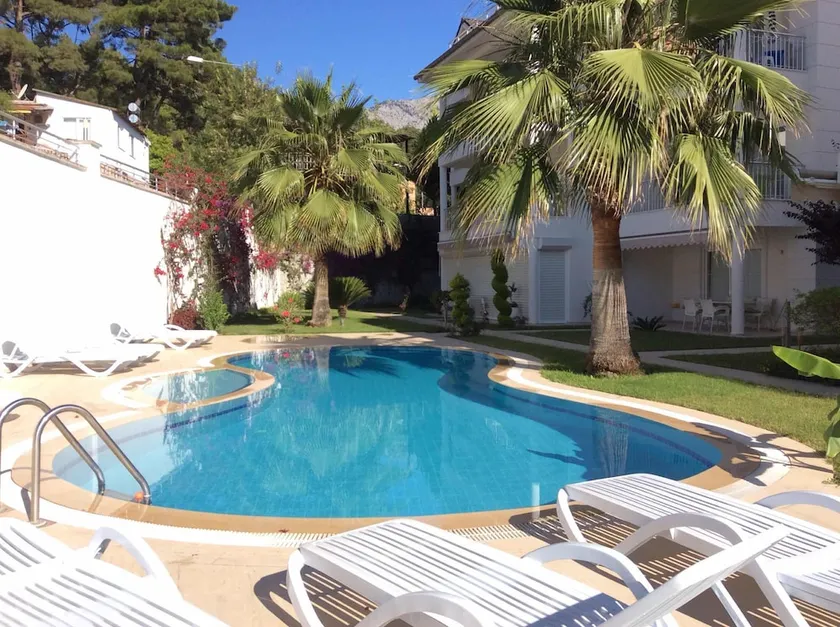 Attolos Residence - Image 1