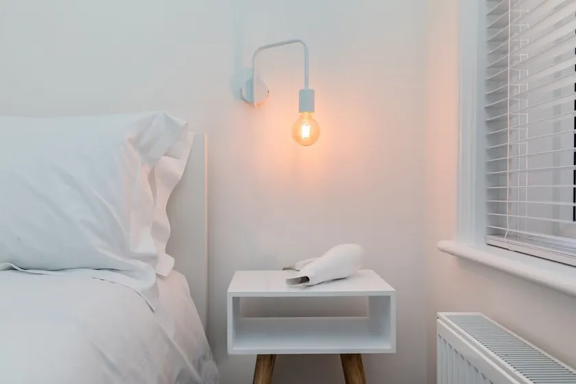 Hazelgrove Apartment | By Huluki Sussex Stays - Image 1