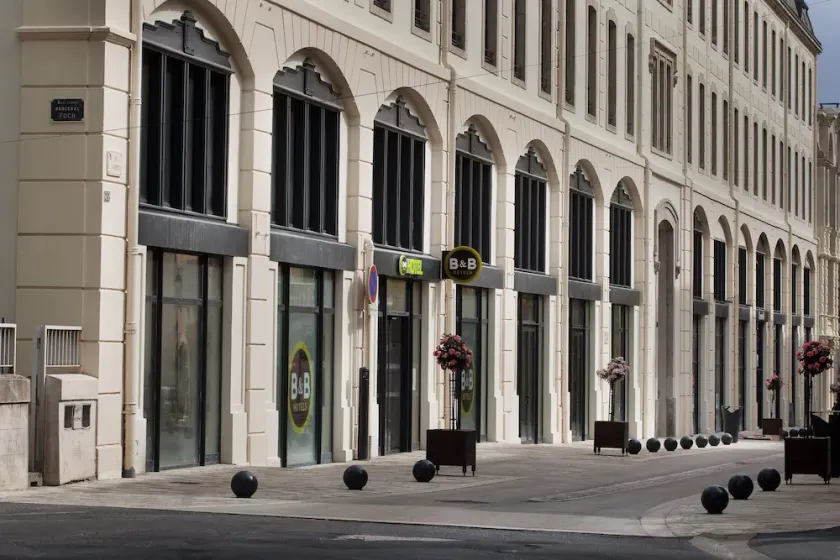 B&B Hotel Castres Centre Gambetta - Image 1