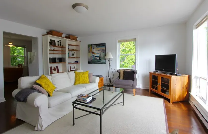 Mahone Bay Beach House - Image 1