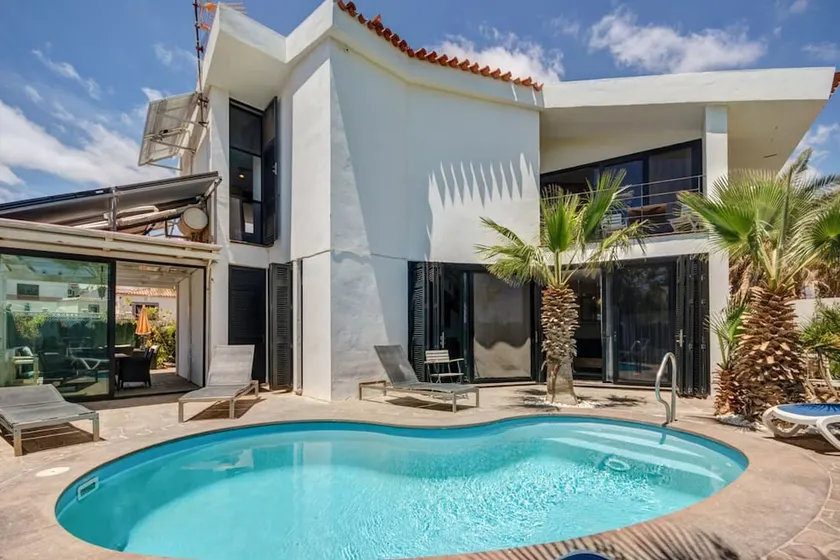 214 La Quinta, 3 bed villa with heated pool, air con and wi-fi - Image 1