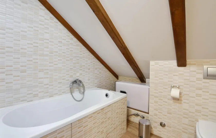Beautiful Home in Trilj With 2 Bedrooms, Wifi and Outdoor Swimming Pool - Image 1