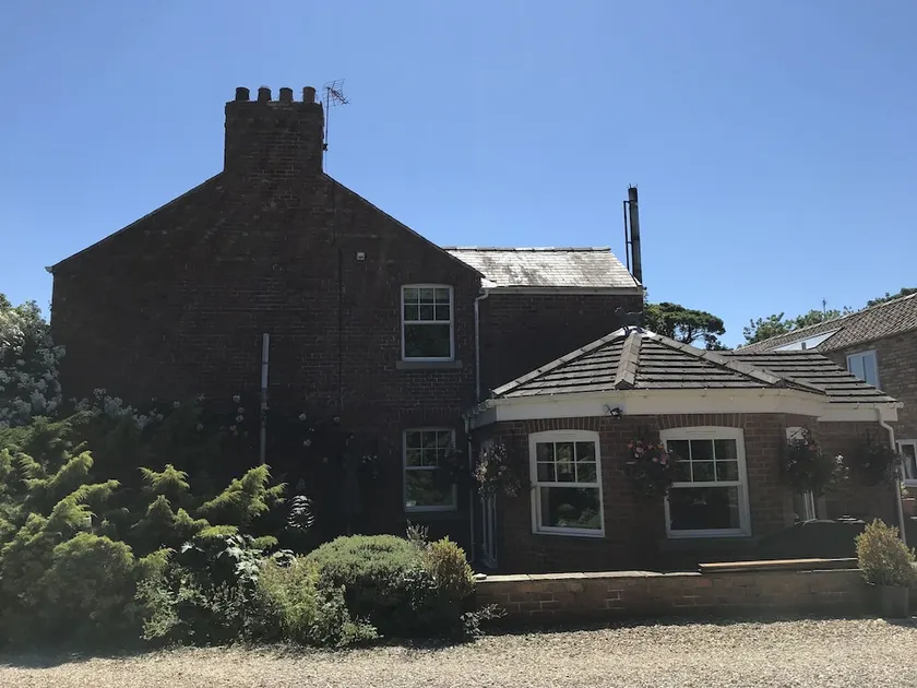 Bed And Breakfast Ashfield - Image 1