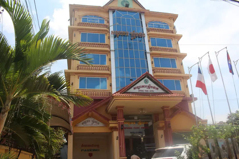 Spring Park Hotel - Image 1