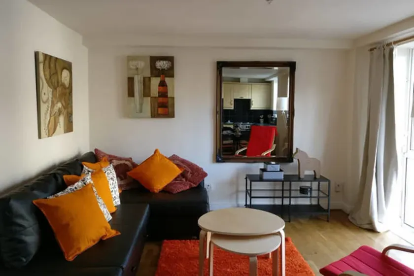 MetroStays - Antiques Quarter - Image 1