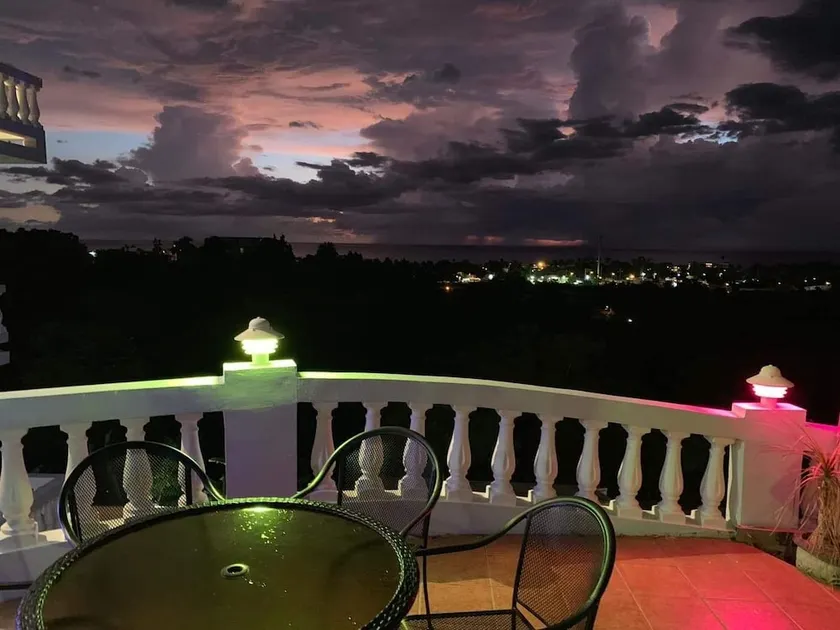 Casa Vista Del Mar Inn - Image 1