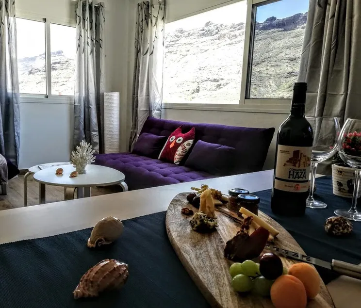 Roka Apartment - Image 1