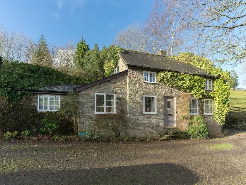 Wern Tanglas Cottage - Image 1