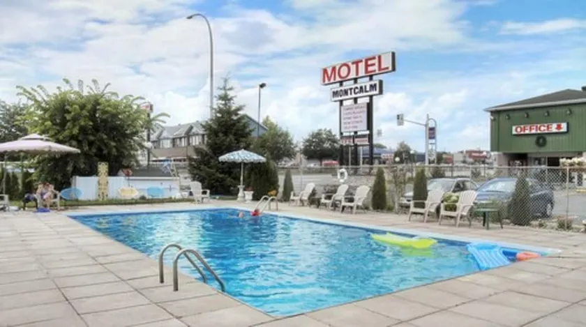 Motel Montcalm - Image 1