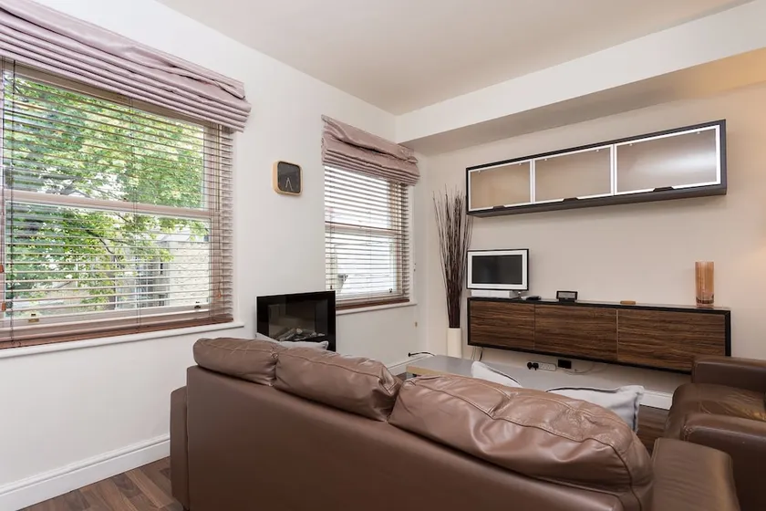 Spacious studio flat in Notthing Hill - Image 1
