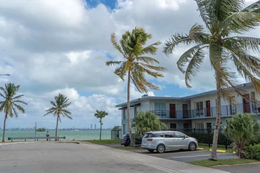 Bayside Apartments by Outpost Miami - Image 1