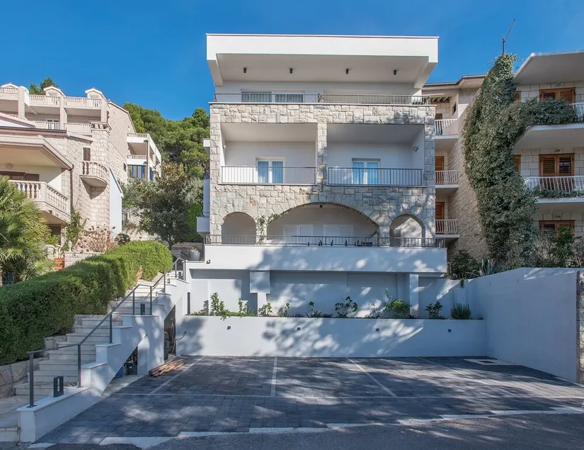 Villa Dalmatia Apartments - Image 1
