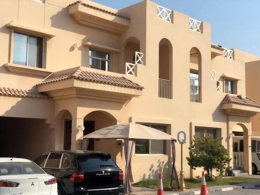 Q Hostel - Image 1