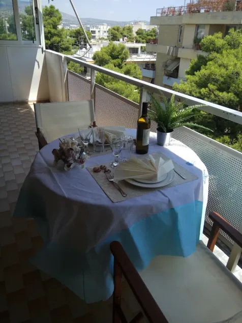 Top floor cozy apartment near the beach - Image 1