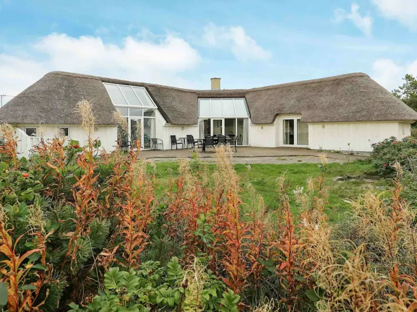 Sprawling Holiday Home With Swimming Pool in Ringkøbing - Image 1