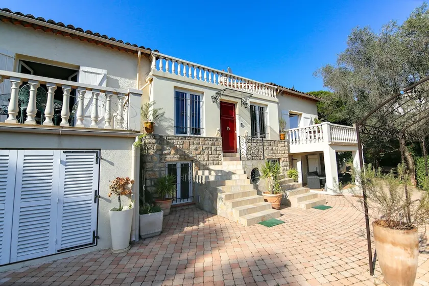 Villa Val De Clauvin - Image 1