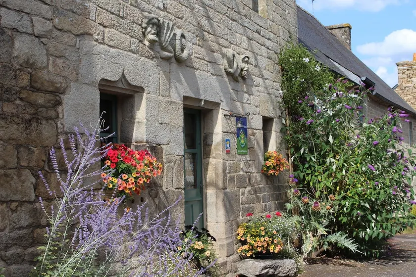 La Maison aux Chimeres - Image 1