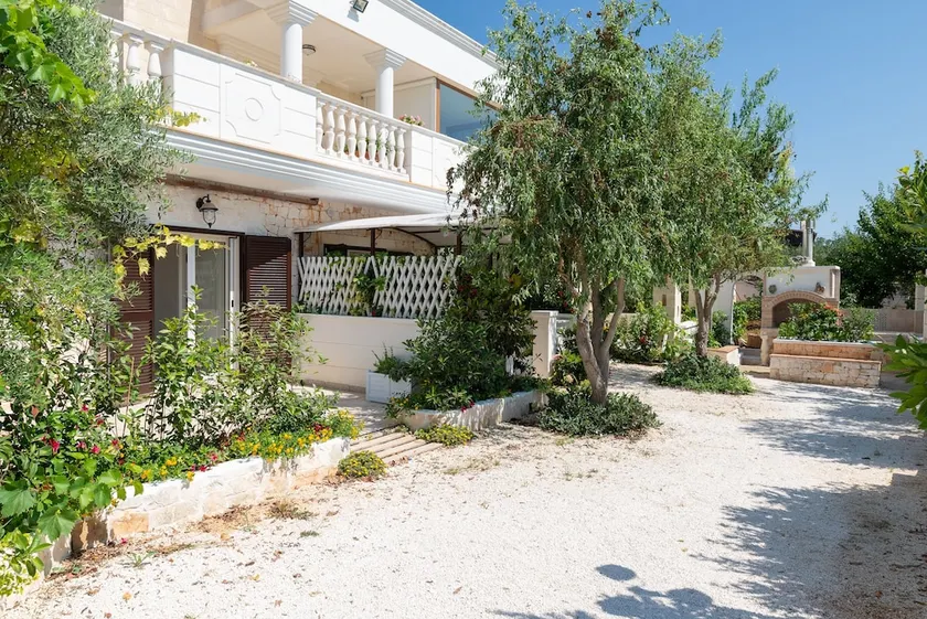 Villa Mariella Holiday Homes - Image 1