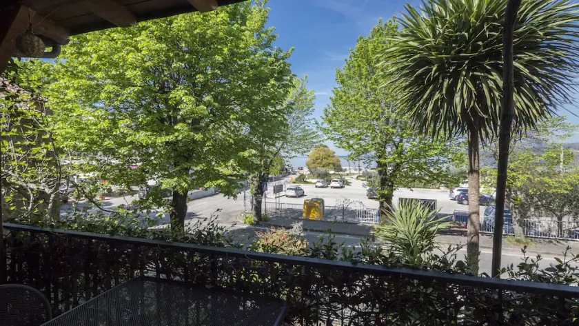B&B Emporio - Image 1