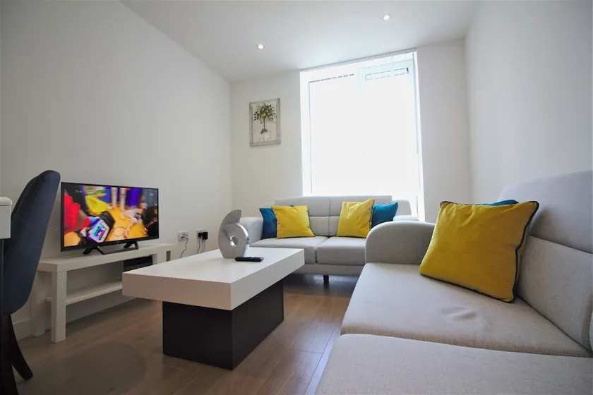 Braybrooke Apartments - Image 1
