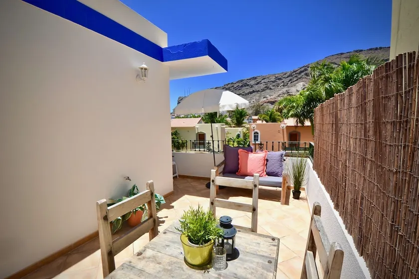 Casa Blanca - Image 1