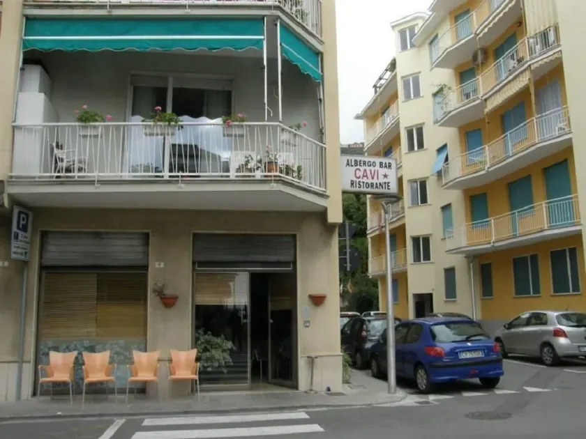 Albergo Cavi - Image 1