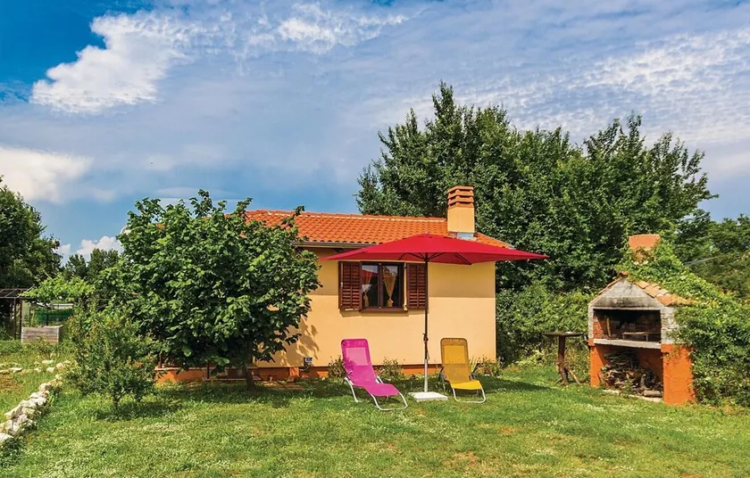 Awesome Home in Pula With - Image 1