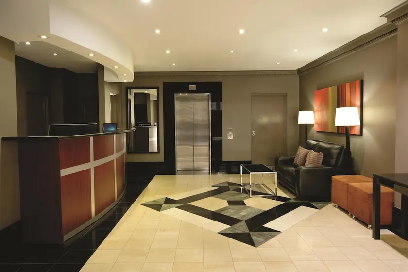 Adina Serviced Apartments Sydney Martin Place - Image 1