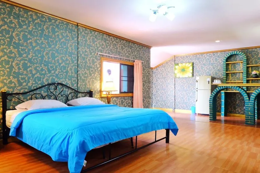 4br Sea View Pool Villa @ Patong Hill - Image 1