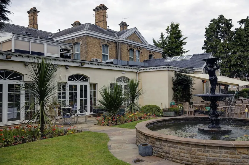Best Western Willerby Manor Hotel - Image 1