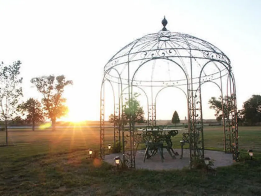 Westview Bed and Breakfast - Image 1