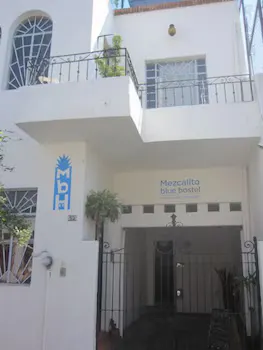 Mezcalito Blue Hostel - Image 1