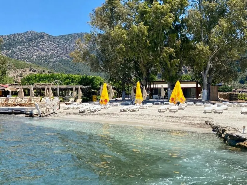 Mavi Yengec Restaurant & Bungalows - Image 1