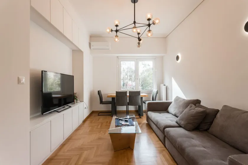 Pagrati 2bdr Flat - Image 1