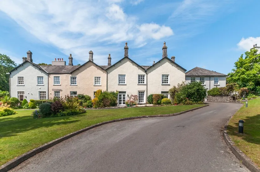 8 Kents Bank House - Image 1