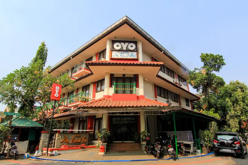 OYO 109 Pucangkerep Residence - Image 1