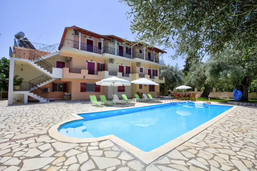 Calderimi Lefkada Rooms - Image 1