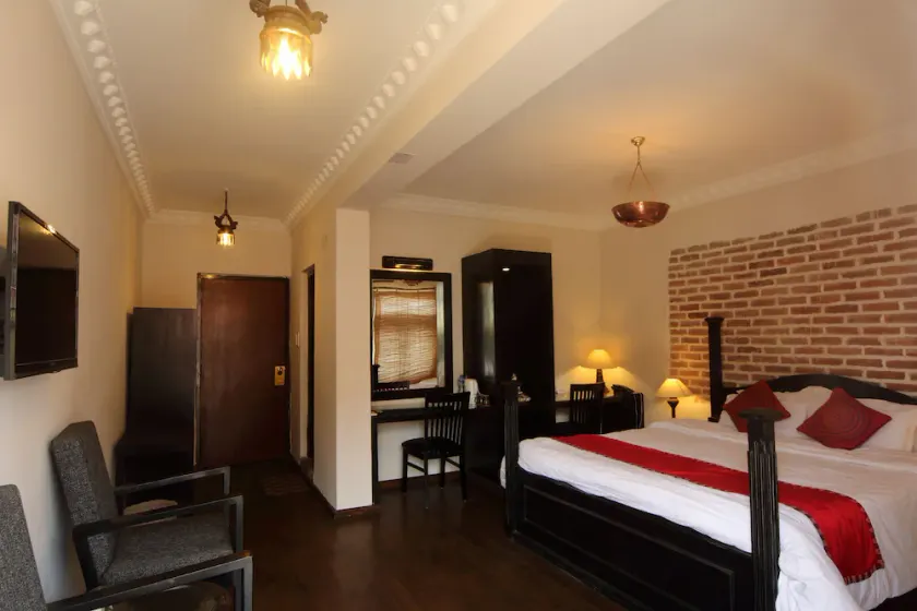 Thorong Peak Guest House - Image 1