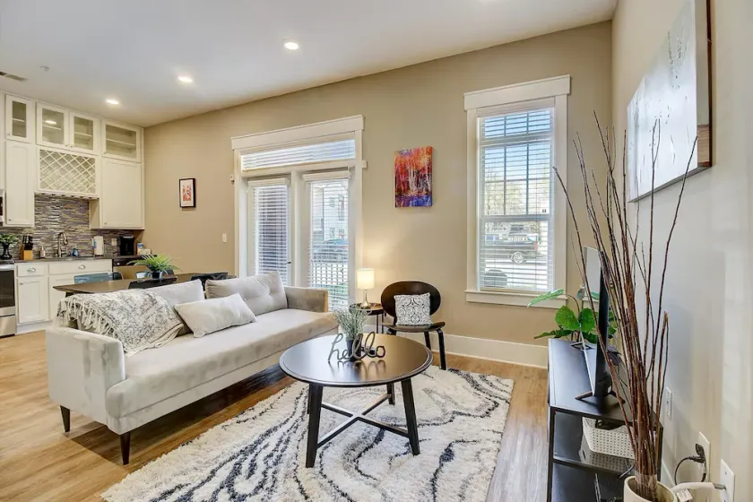 FRONTDESK Village at Commonwealth Apts Plaza Midwood Charlotte - Image 1