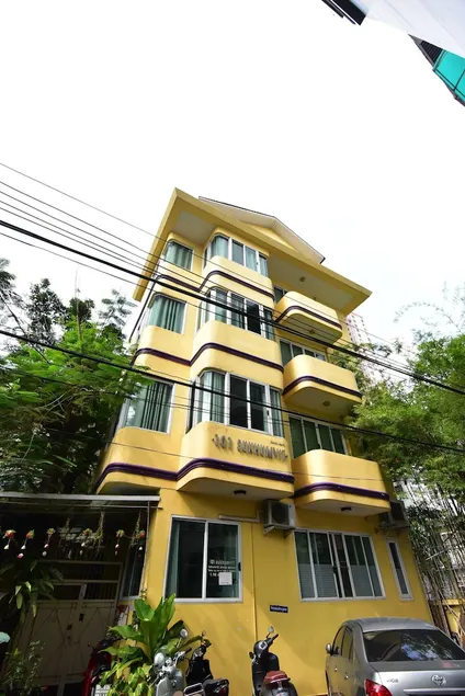 101 Sukhumvit Service Apartment - Image 1