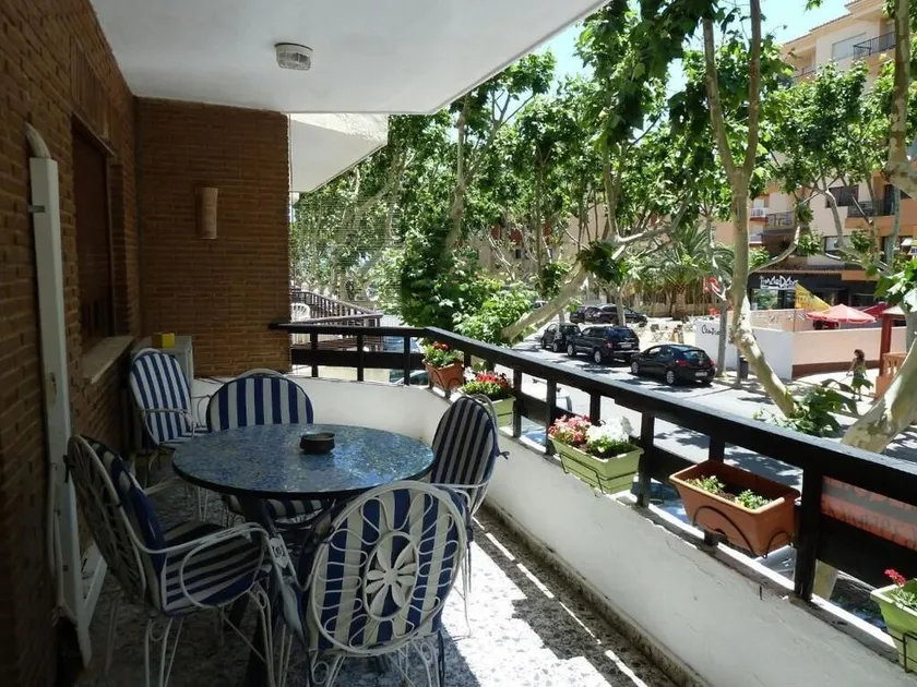 Atenas 2 - Monty´s - Image 1