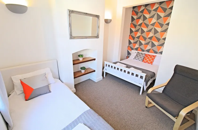 OxfordFiftyone by Banfield Living - Beautiful Oxford Home - FREE PARKING - Image 1
