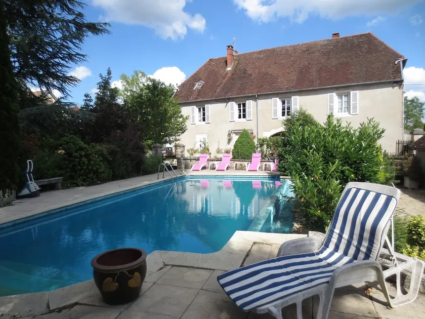 A la Thuilerie Des Fontaines - Image 1
